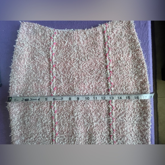St. John Couture Pink Bouclé Knit Pencil Skirt | Wool Blend | Made in USA SZ 4 - Picture 8 of 12